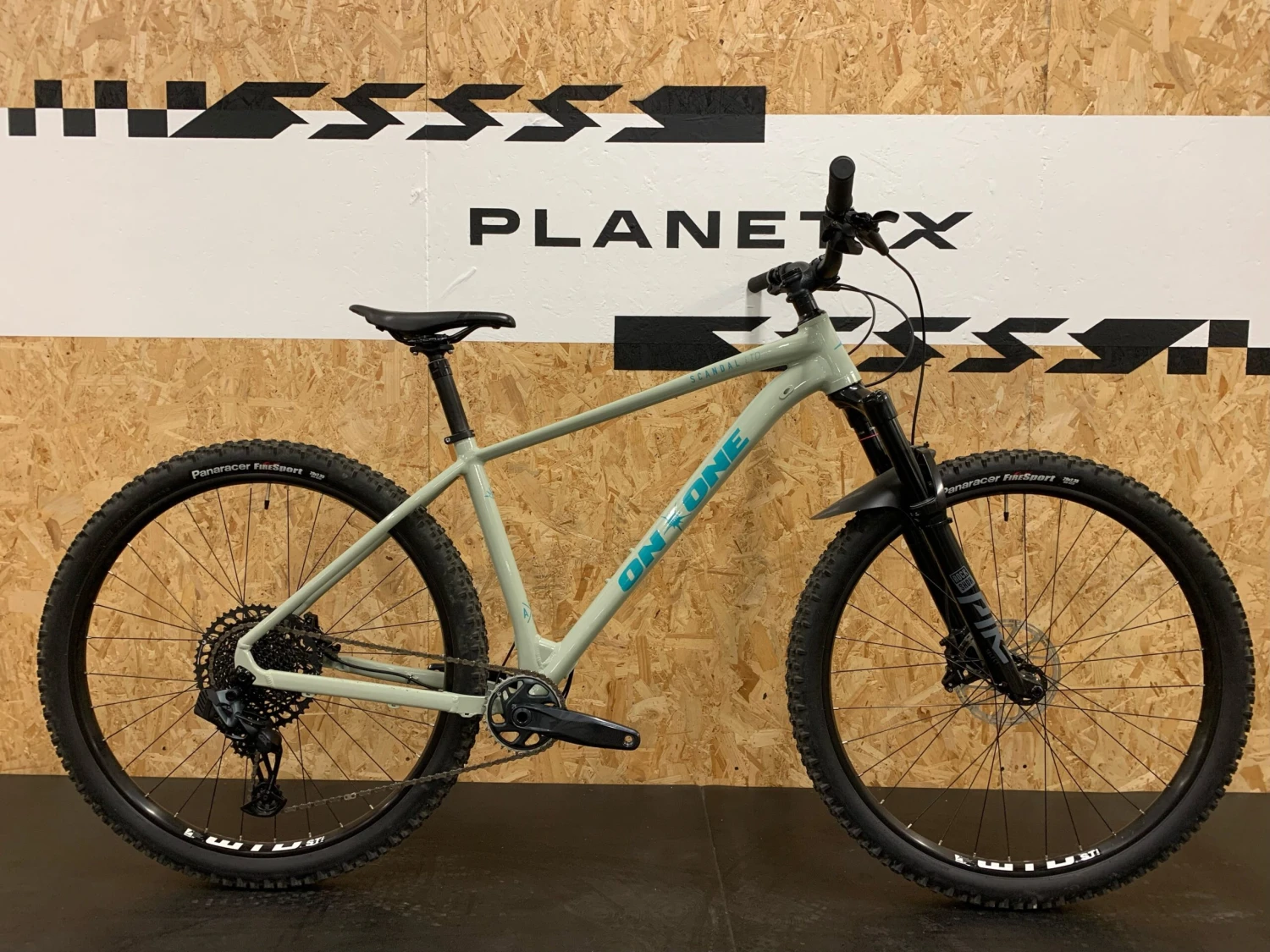 On-One Scandal LTD GX AXS - Mineral Green - Large